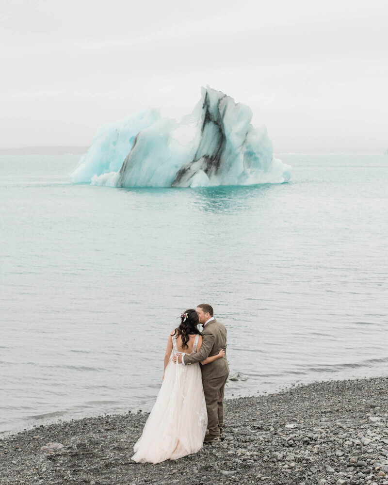 Ontario elopement photographer