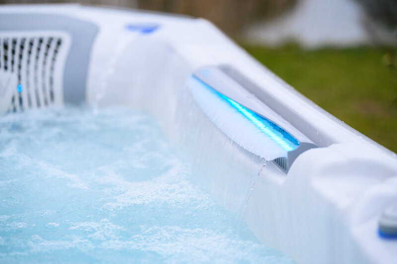 wellis-kilimanjaro-life-premium-hot-tub-spokane-washington
