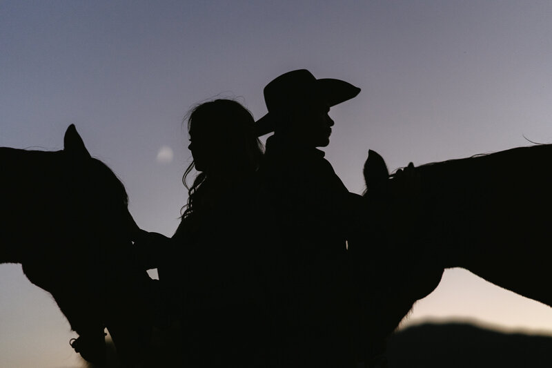 Couple at sunset during a Western-themed photoshoot in Redding, CA.