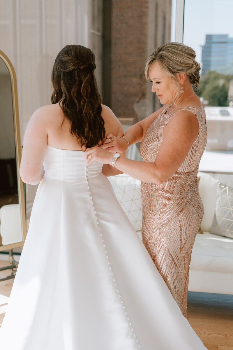 GlassBoxWeddingPhotography_Raleigh-4