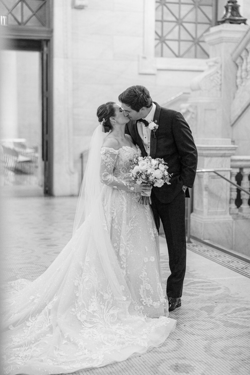 Ohiostatehousewedding-oliviacasey5