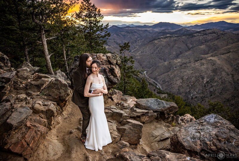 Beautiful Sunset Wedding Photos at Boettcher Mansion on Lookout Mountain in Colorado