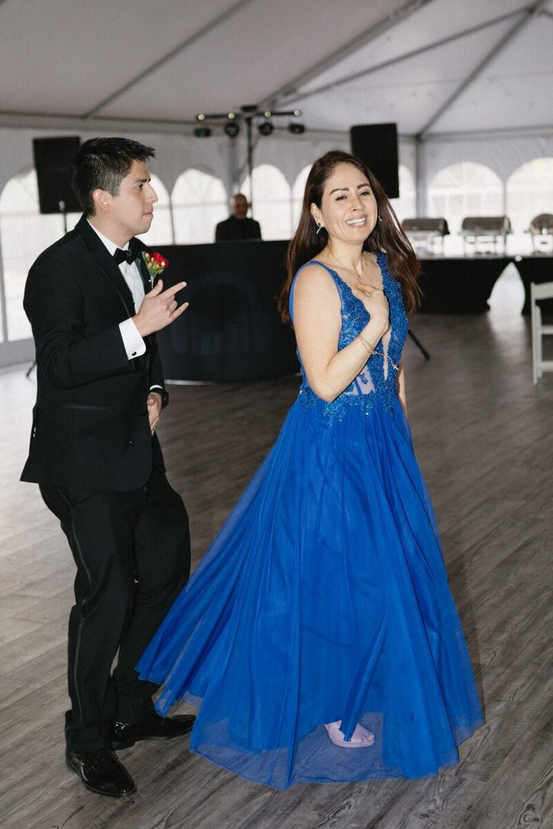 classic-and-documentary-style-wedding-photography-160