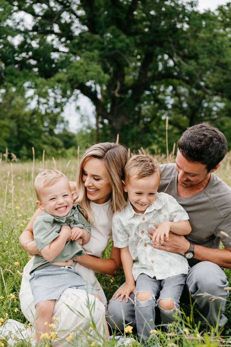 how-to-prepare-your-kids-for-family-photography-session-4-1362x2048