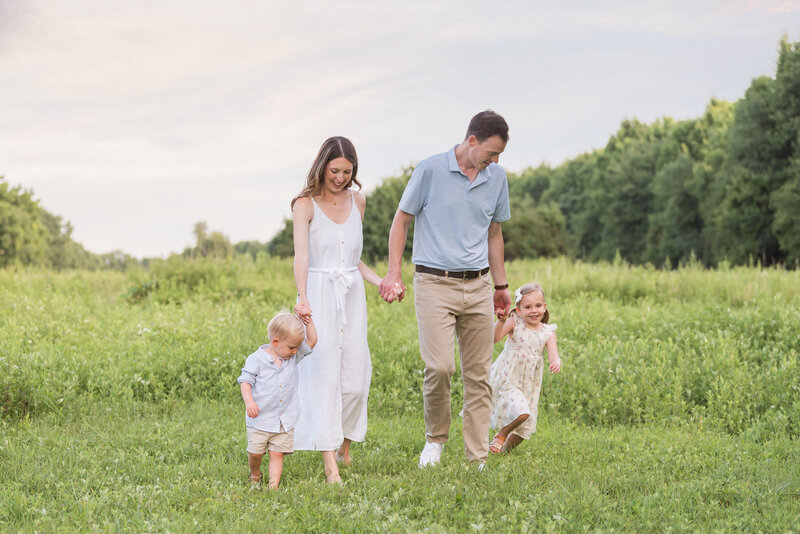 jo-bryan-photography-family-photoshoot-rye-westchester-outdoors-nature-connecticut-photograher_10