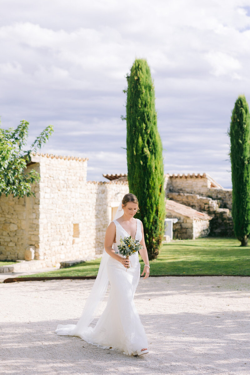 wedding photographer grignan victoria le petit-23