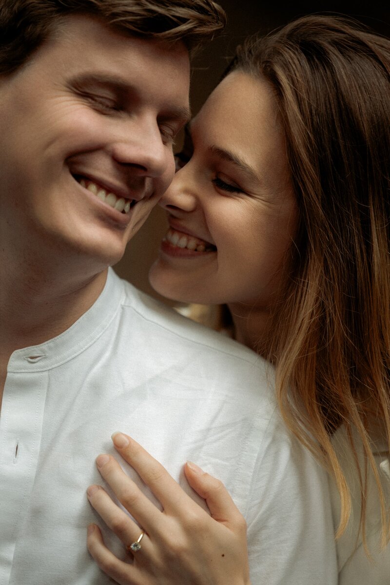 Intimate-moment-of-couple-posing-for-London-elopement-photographer-Hadi Photography