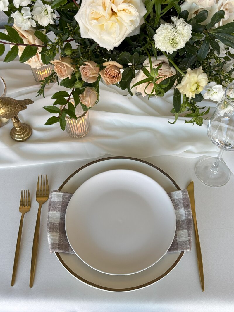 tablescape flatware china napkin floral wedding