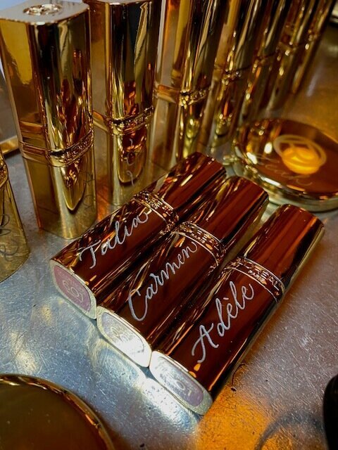 gold lipsticks with engraved name