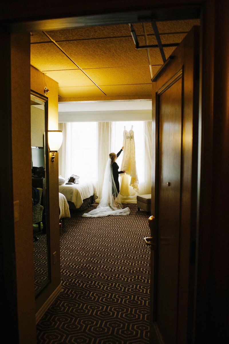Bride getting ready at Hotel Julien