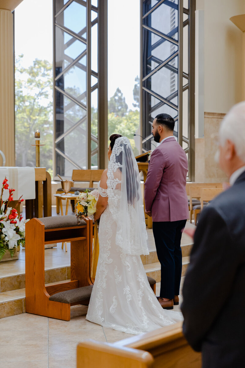 Katherine_Beth_Photography_san_diego_wedding_san_diego_wedding_photographer_brick_liberty_station_wedding_brick_wedding_catholic_church_wedding-13-1