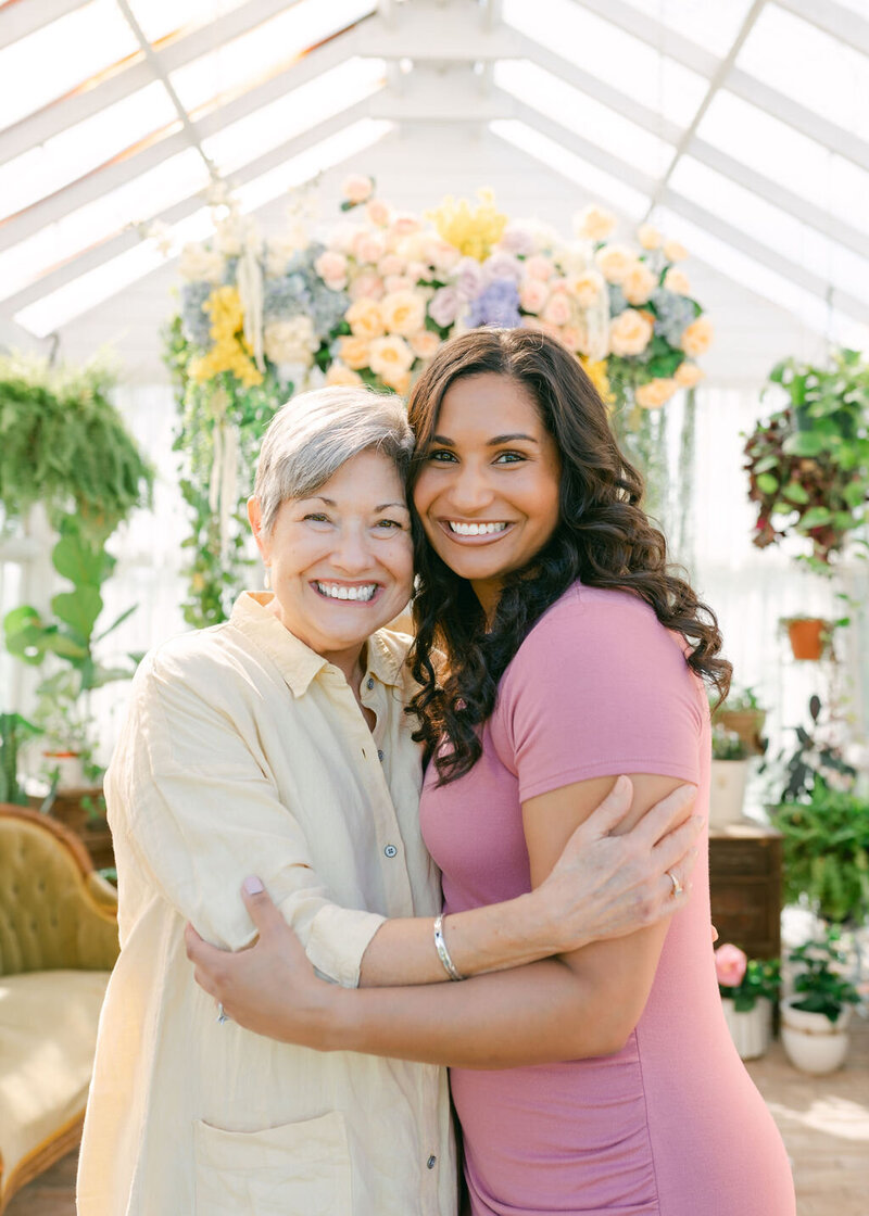 12-Candid-Mother-Daughter-Greenhouse-Portrait-Tender-Moment