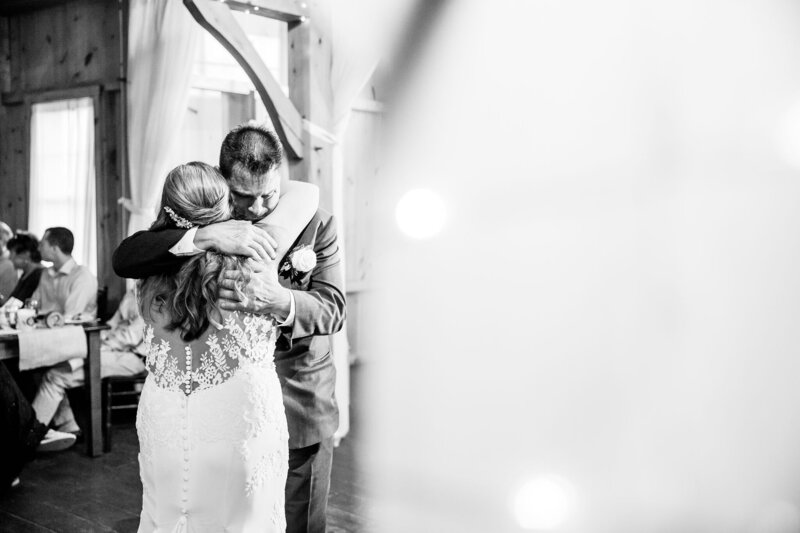 reception-thousand-acre-barn-wedding-andrea-krout-photography-144