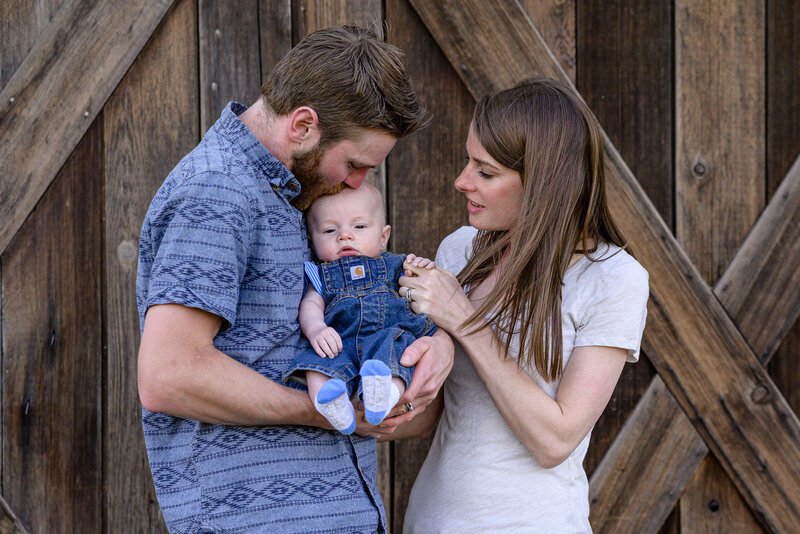 Top 5 Family Photo Ideas With Your Baby | Flytographer