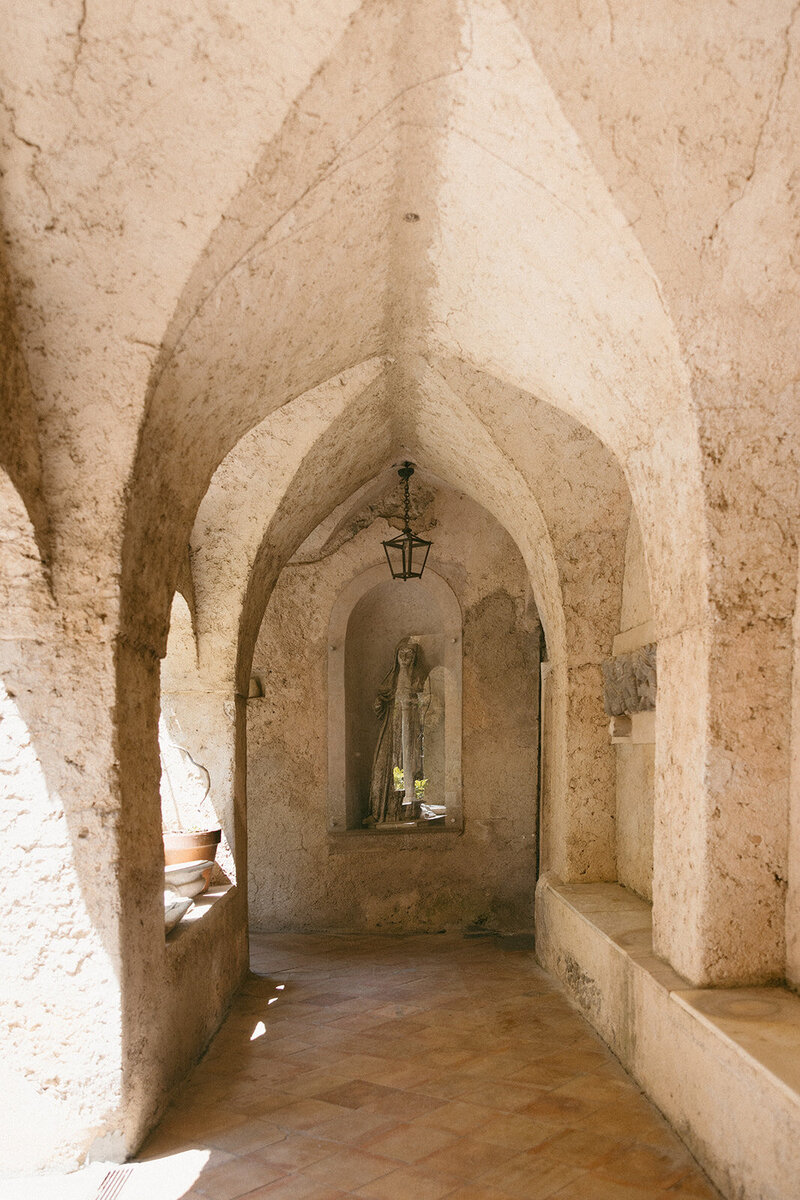mart_mari_bridal_house_italy_destination_weddings_23