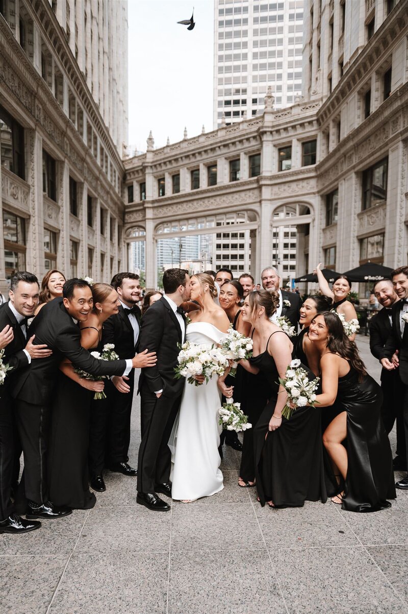 downtown-chicago-luxury-wedding-photographer-melissa-ferrara-photography01001
