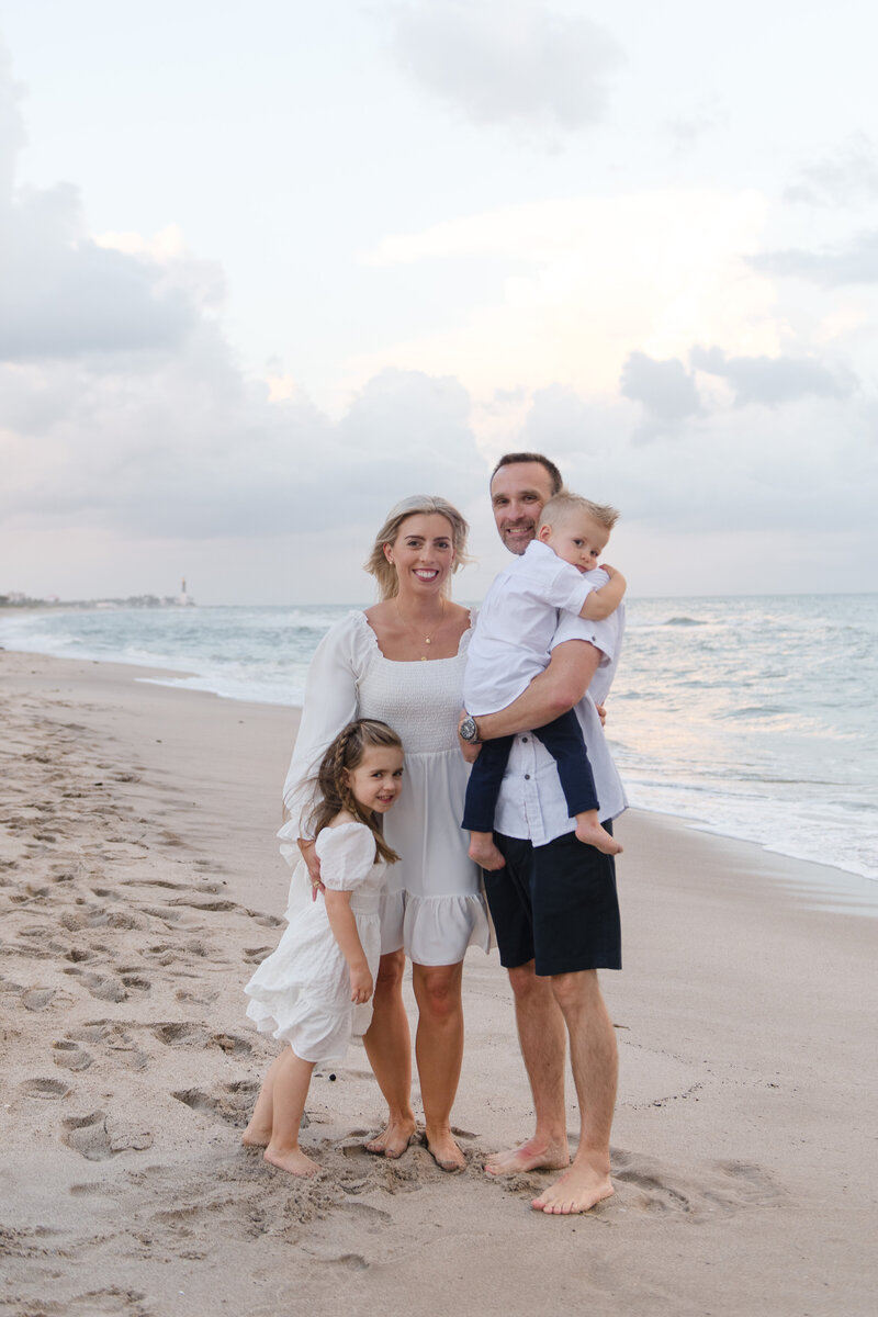 Megan-Portfolio-Family-Beach-Session-13