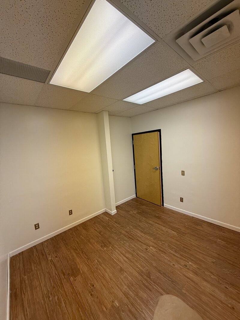 salon suite for rent in Avon, Indiana