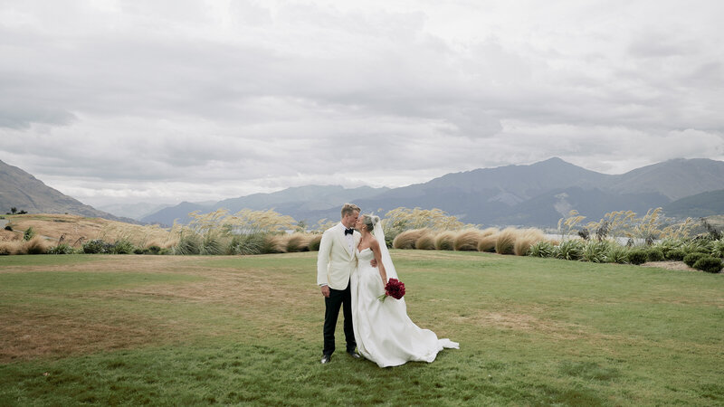 couple married in queenstown