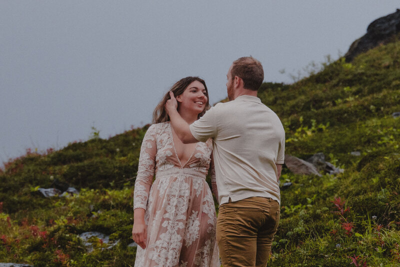 Alaska-Hatcher-Pass-Waterfall-Engagement-T&E_75