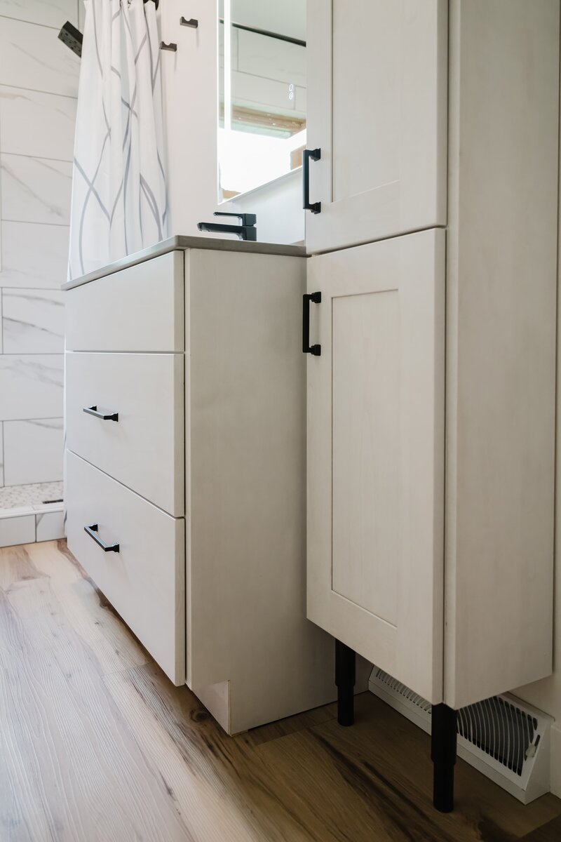 luxury-cream-bathroom-cabinetry