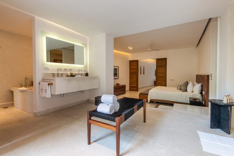 04-2-Careyes-Mexico-Properties-El-Careyes-Club-and-Residences-Unit9-1BD-Private-Bathroom-Bedroom-8144