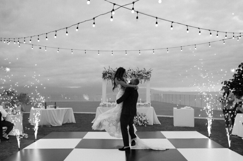 Des Moines Iowa Wedding Venues with pricing