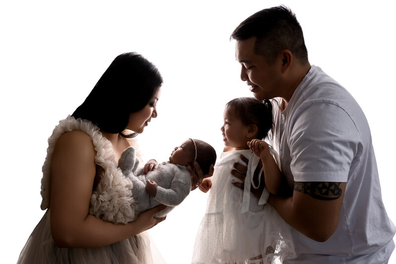 Woodland, Ca Newborn Photography. Newborn family session