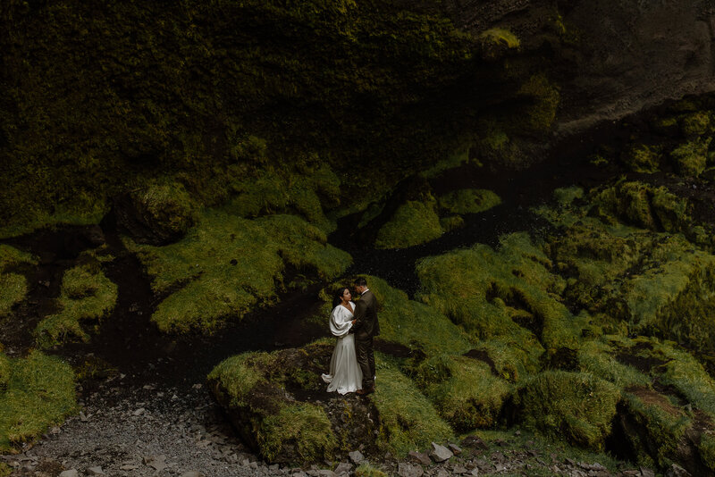 Black Beach MN Elopement