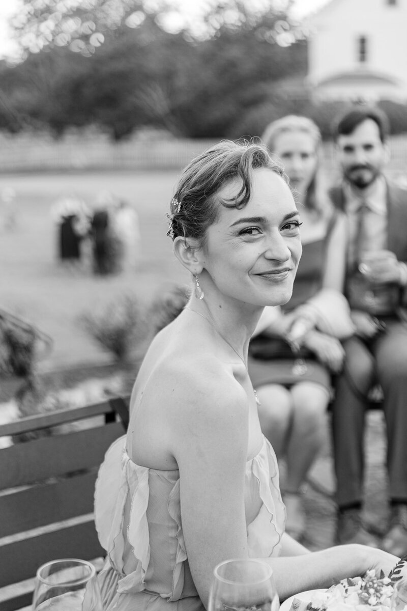 guests-smiling-cocktail-hour