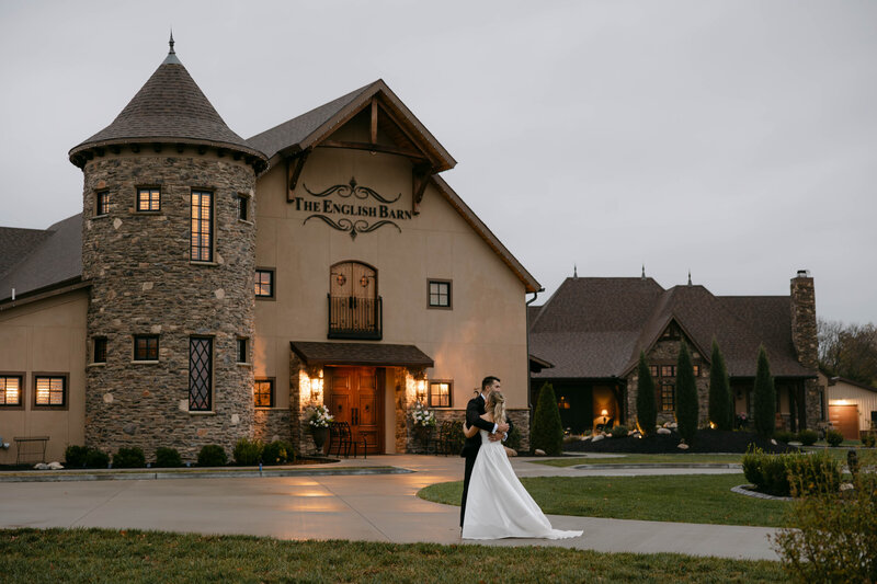 The English Barn | Kansas City Wedding & Event Venue