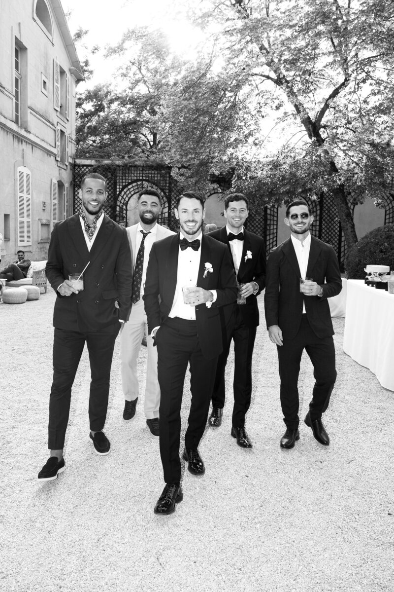 Timeless Wedding Moments Captured with Editorial Style