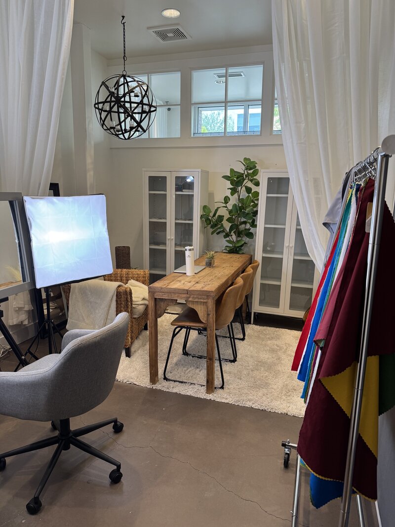 Charleston Sci/ART Color Analysis Studio