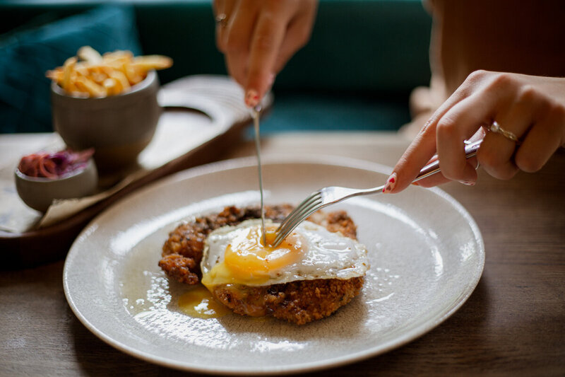 Home - Eat - The White Lion Hankeow - Chicken Schnitzel