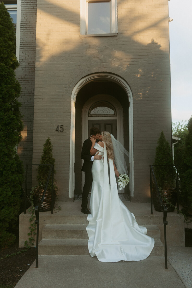 waterfront elopement in TN