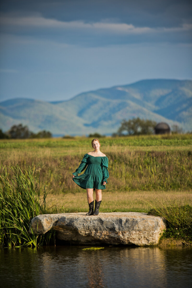 Senior Virginia MiaY-2