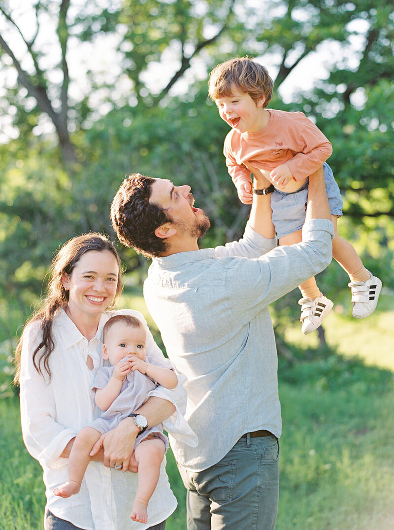 Austin-film-family-photographer-RuétPhoto-NeedhamFamily-Spring2023-featherandtwine-242_websize