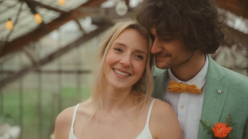 Still van trouwfilm koppel door Video Vibes