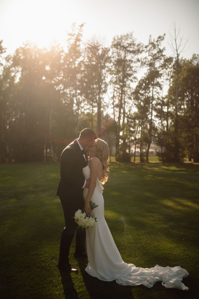 Candid wedding photos