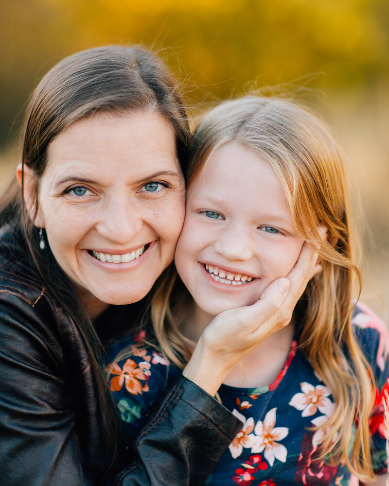 FamilyPhotos-LoganUT_TianaSimpsonPhotography-027
