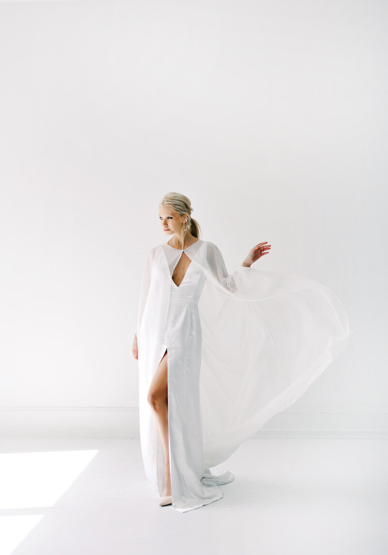 Chic and modern wedding photography during an elegant wedding in Baltimore, Maryland.