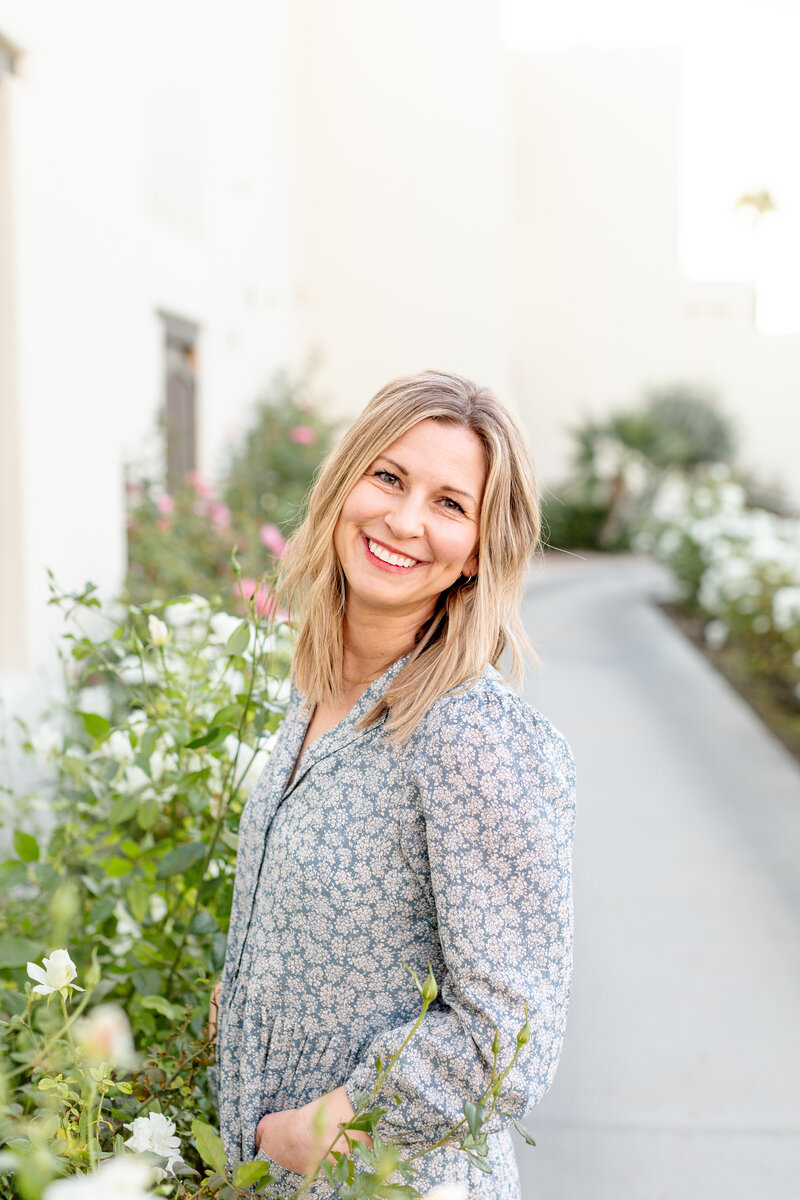 Photograph of Peoria, AZ portrait photographer on about page.