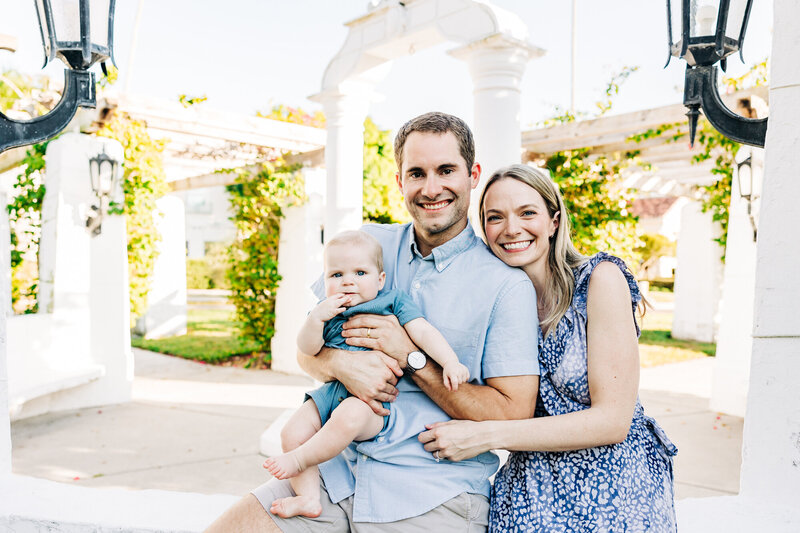 Generational family photoshoot at Philippe Park’s beautiful Indian mound steps.