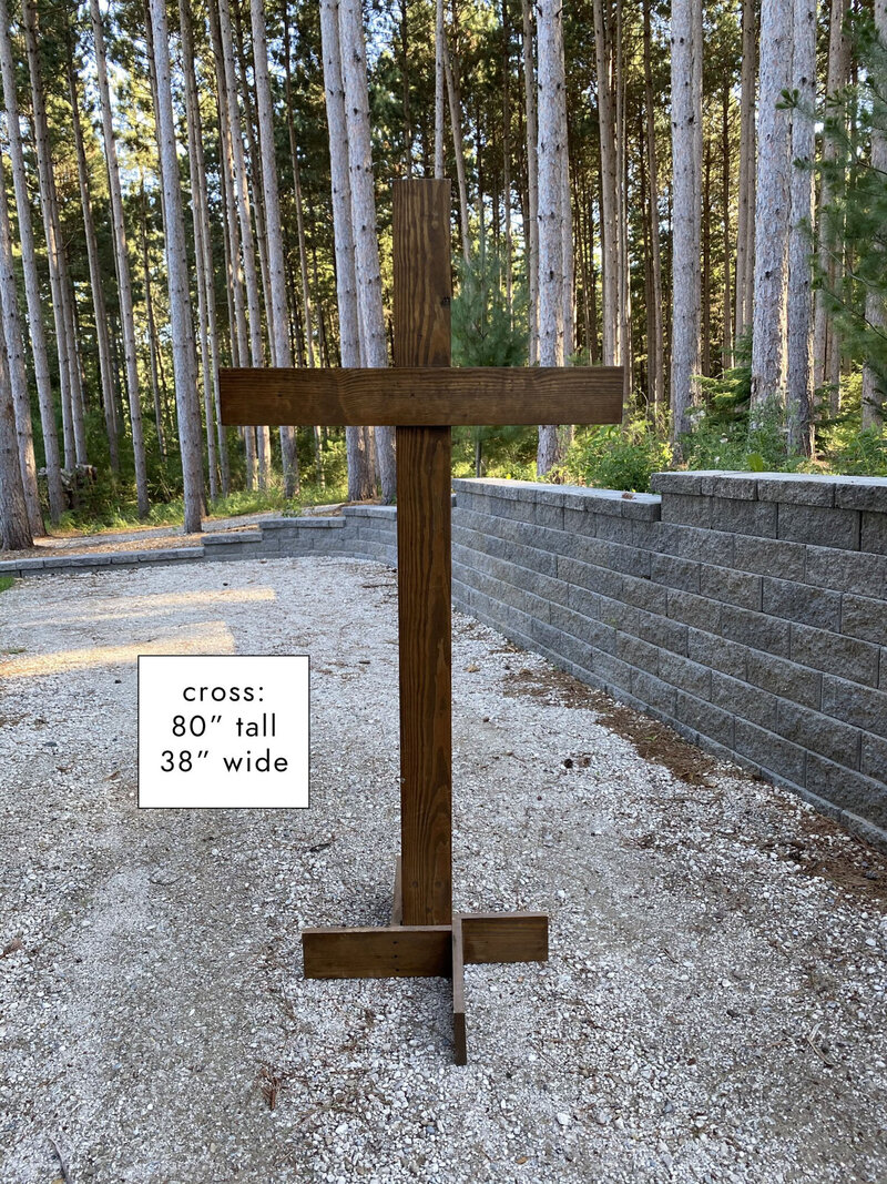 Pinewood Weddings and Events - Modern Wedding and Event Venue in Minnesota's Pine Forest - Arch Options - 4