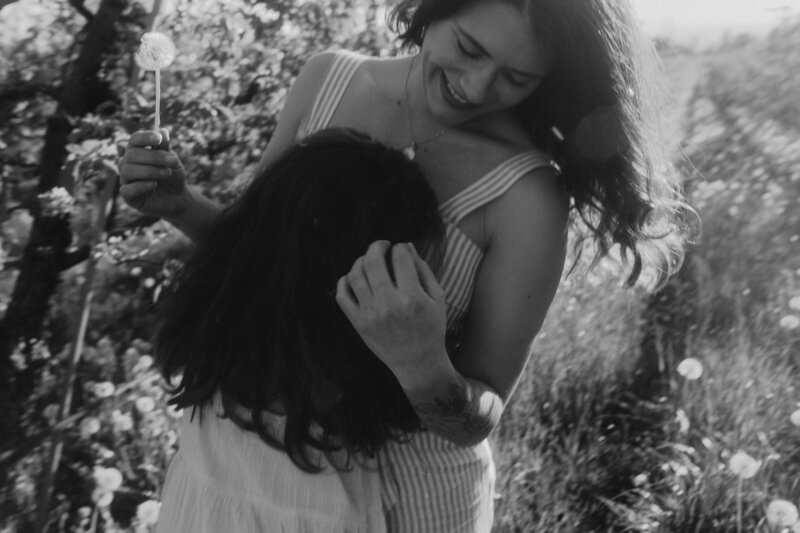 Tami & Inaya1094