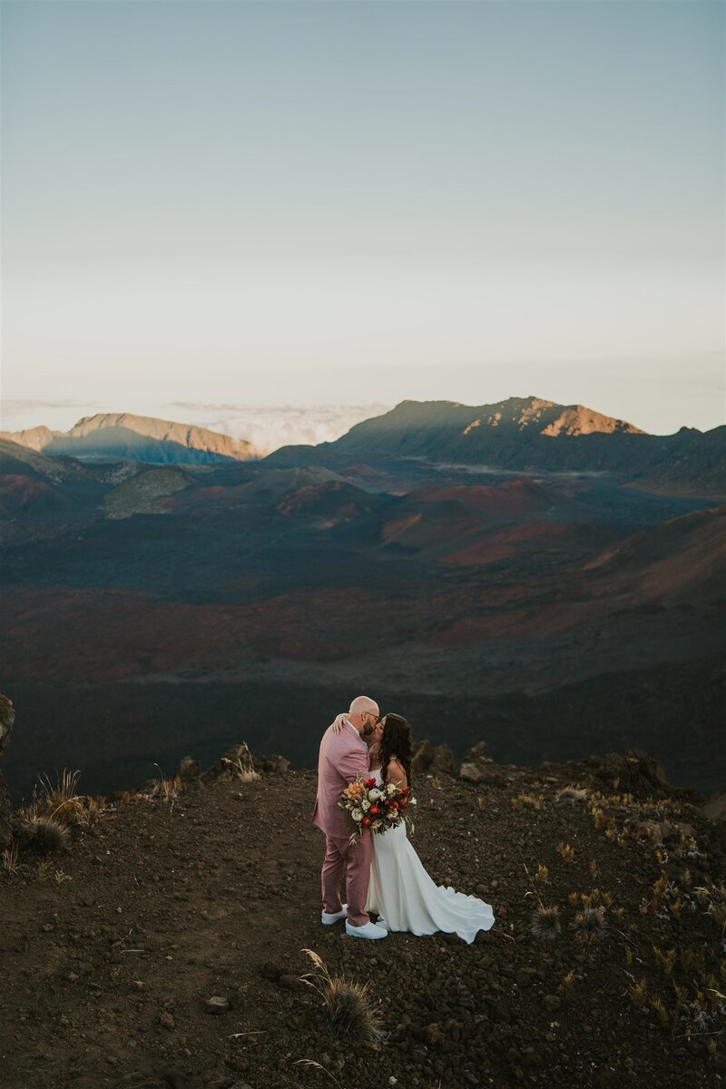Caitlin-Grace-Photography-Elopement-wedding-couples-photographer-c-b18