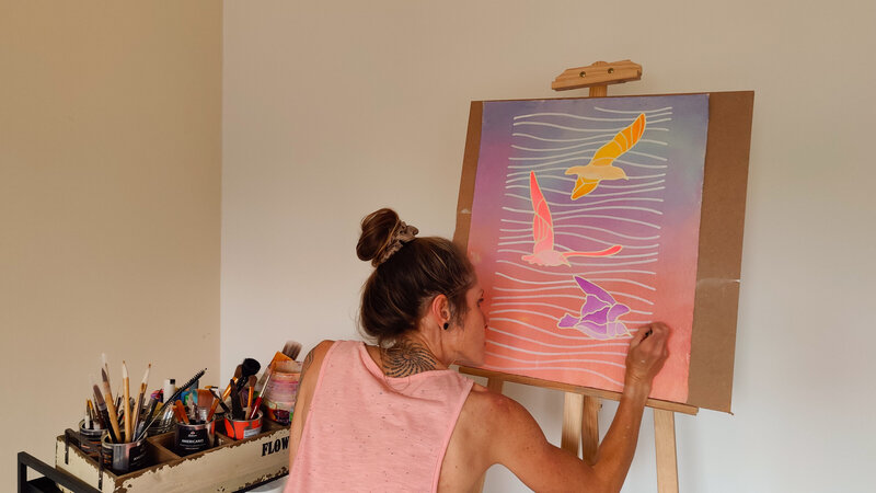 Emele Artist painting sunrise canvas