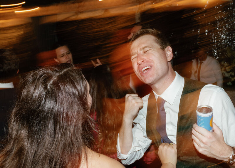 021-blue-ridge-stylish-layered-estate-wedding-reception-0010