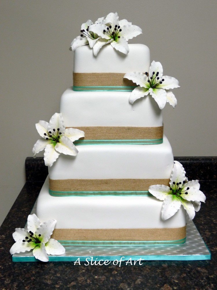 square tiger lily wedding cake