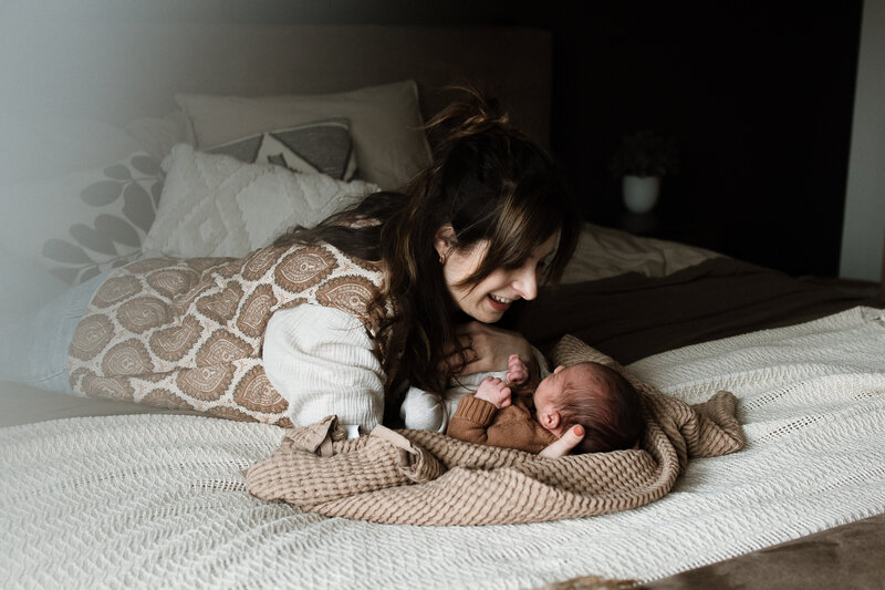 newbornshoot valkenswaard eindhoven fotograaf bergeijk fotoshoot newborn babyshoot gezinsshoot zwangerschapsshoot la nouk fotografie fotograaf